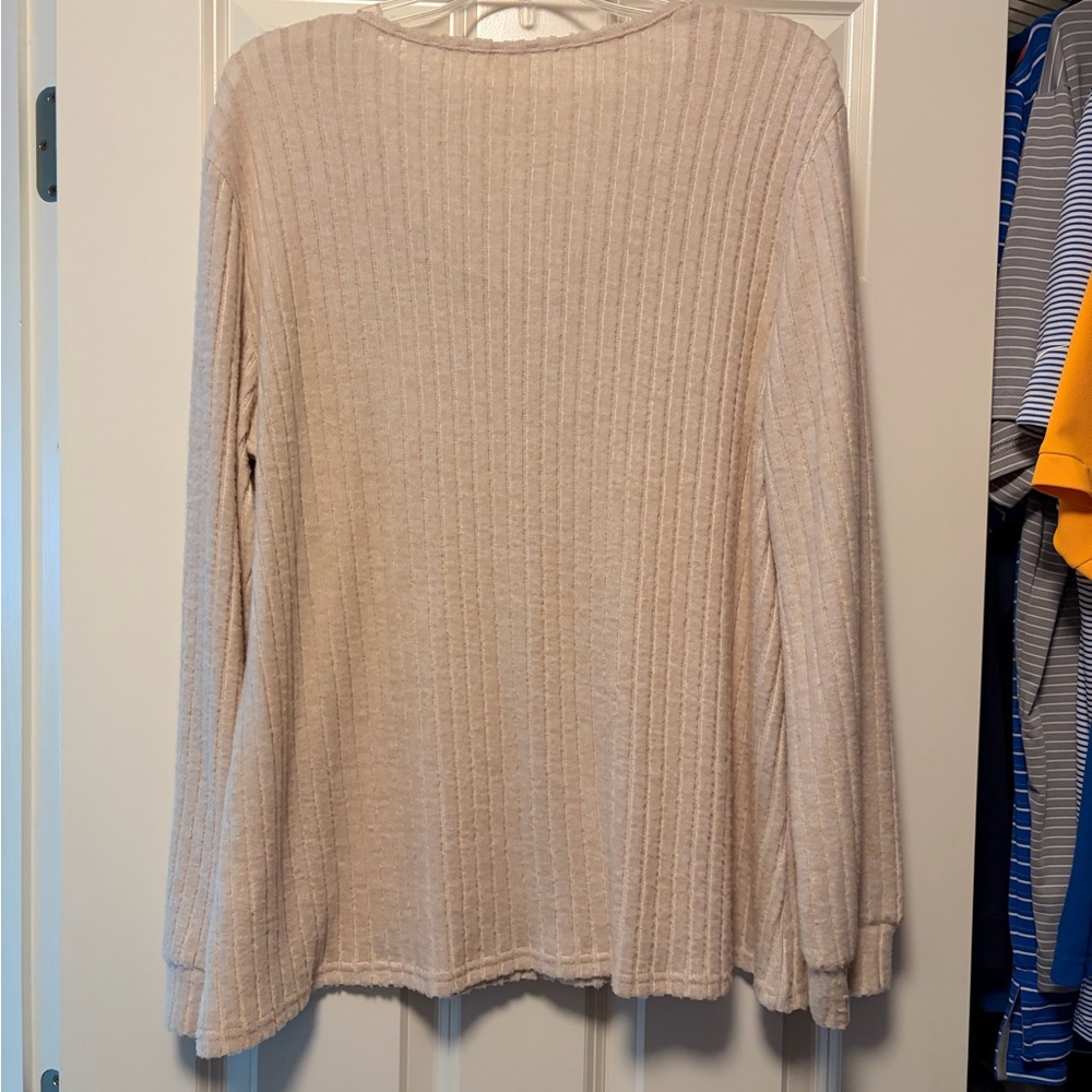 Universal Thread Women's Beige Ribbed Button Down Shirt - Picture 5 of 5